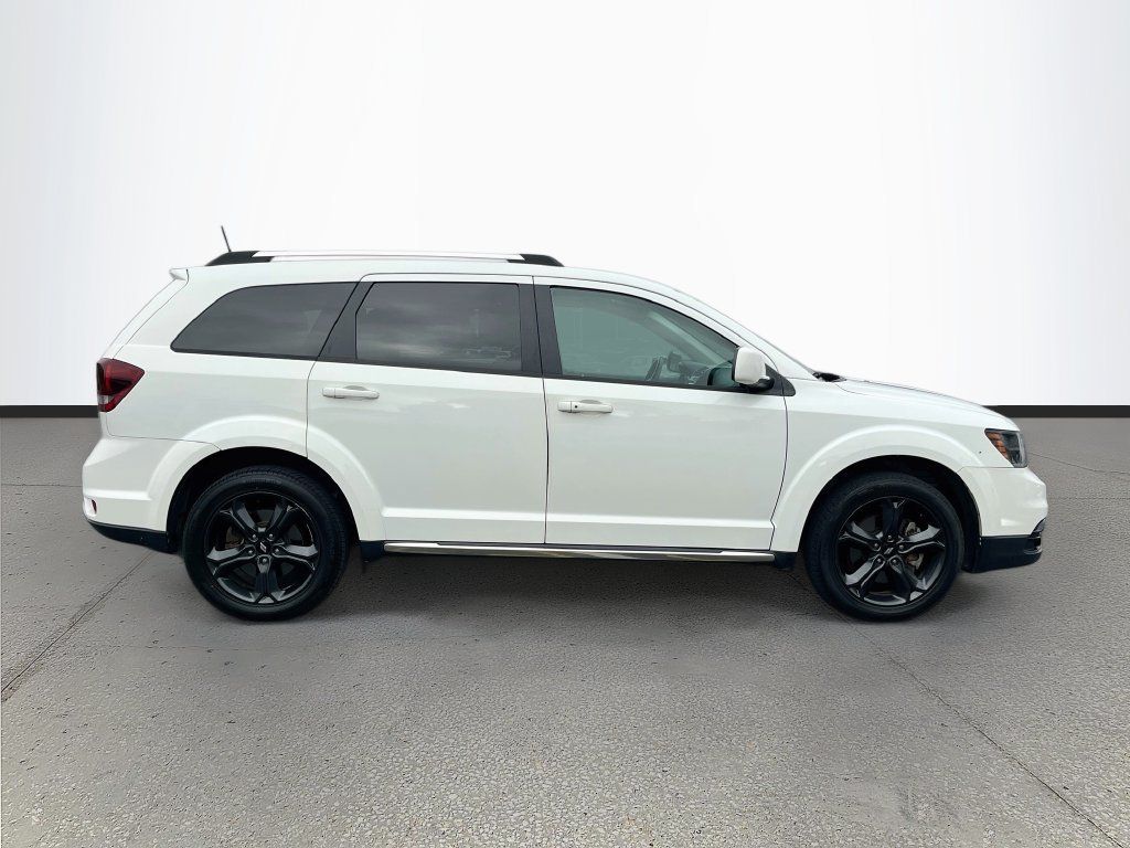 Used 2020 Dodge Journey Crossroad FWD image 8