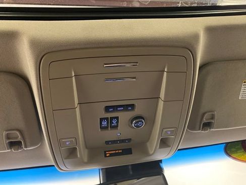 Used 2019 GMC Yukon Denali w/ Open Road Package AWD/4WD image 13