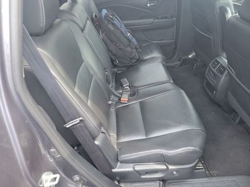 Used 2019 Honda Pilot EX-L image 11