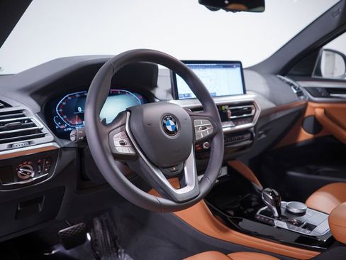 Used 2024 BMW X4 xDrive30i w/ Premium Package image 6