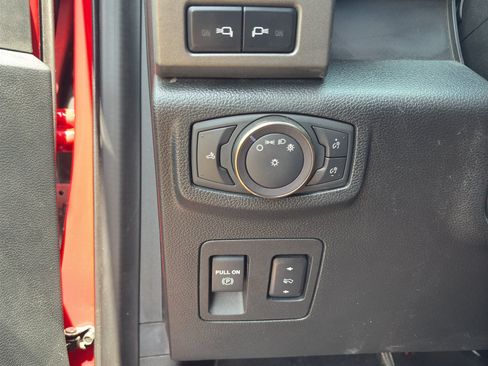 Used 2019 Ford F150 Raptor w/ Equipment Group 802A Luxury AWD/4WD image 27