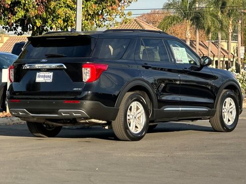 Used 2024 Ford Explorer XLT w/ Equipment Group 202A image 4
