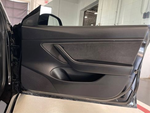 Used 2019 Tesla Model 3 Long Range image 26