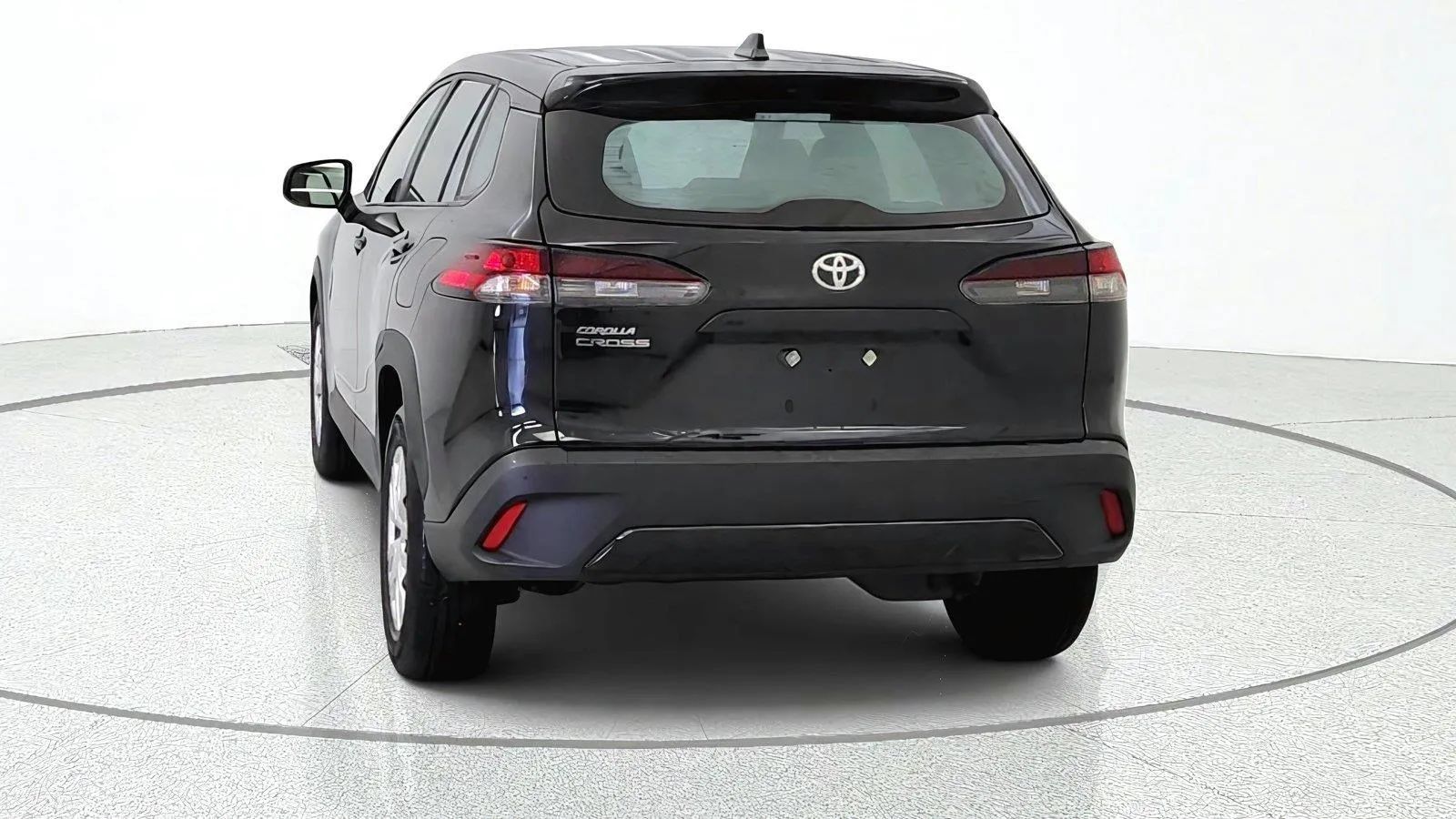 Used 2026 Toyota Corolla Cross L FWD image 7