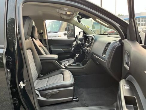 Used 2022 Chevrolet Colorado Z71 w/ Safety Package AWD/4WD image 20