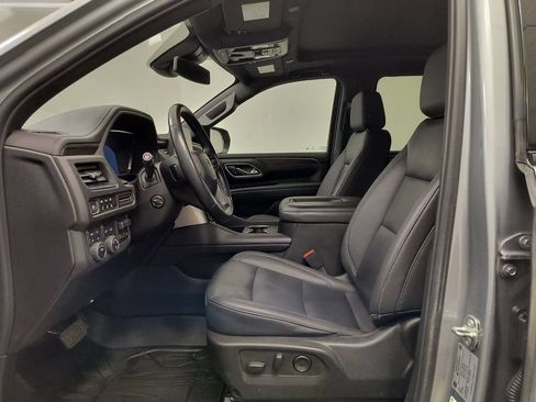 Used 2024 Chevrolet Suburban Z71 w/ Luxury Package AWD/4WD image 5