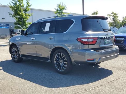 Used 2023 Nissan Armada Platinum w/ Captain's Chairs Package AWD/4WD image 4