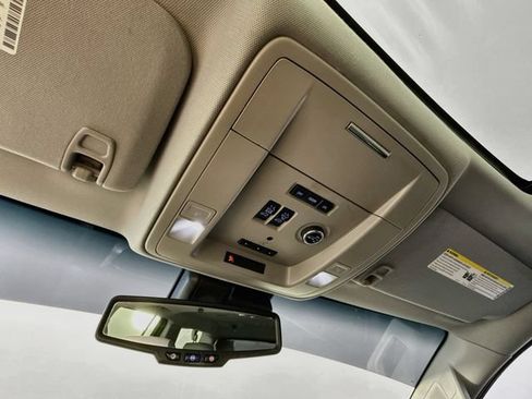Used 2016 Chevrolet Suburban LT AWD/4WD image 38