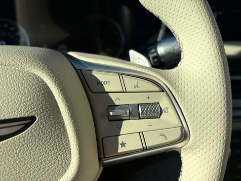 New 2026 Genesis G70 2.5T Prestige image 40
