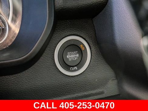 Used 2022 RAM 1500 Big Horn AWD/4WD image 30