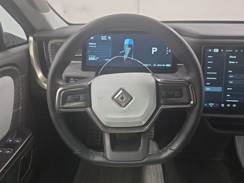 Used 2023 Rivian R1S Adventure AWD/4WD image 28