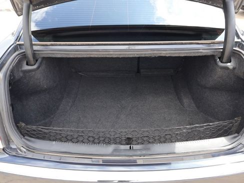 Used 2016 Chrysler 300 Limited RWD image 11