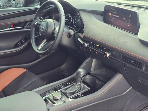 Used 2024 MAZDA MAZDA3 s image 44