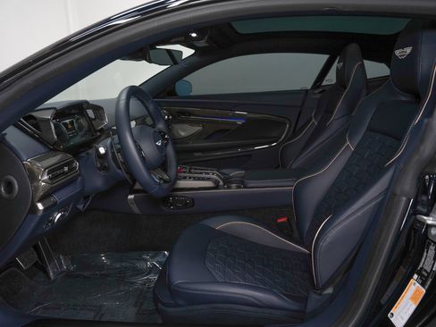 Used 2025 Aston Martin Vanquish RWD image 42