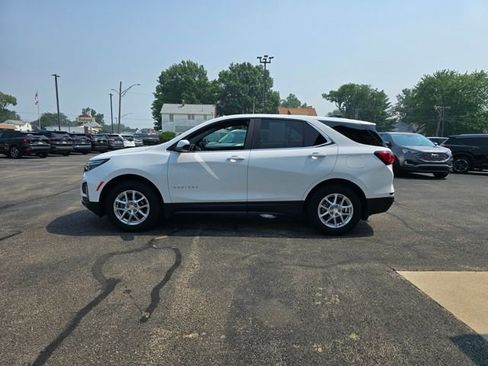 Used 2023 Chevrolet Equinox LT w/ LPO, Floor Liner Package image 4