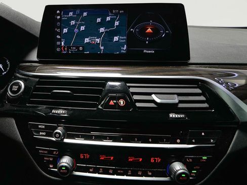 Used 2019 BMW 530e w/ Premium Package RWD image 17