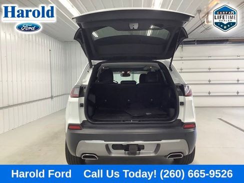 Used 2021 Jeep Cherokee Limited w/ Trailer Tow Group AWD/4WD image 6