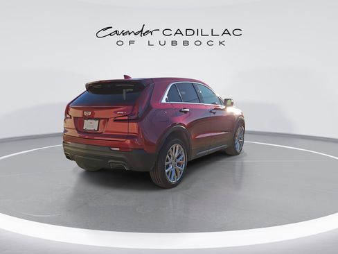 Certified 2023 Cadillac XT4 Luxury w/ Cold Weather Package image 8