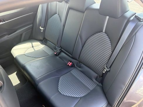 Used 2023 Toyota Camry SE w/ Convenience Package FWD image 10