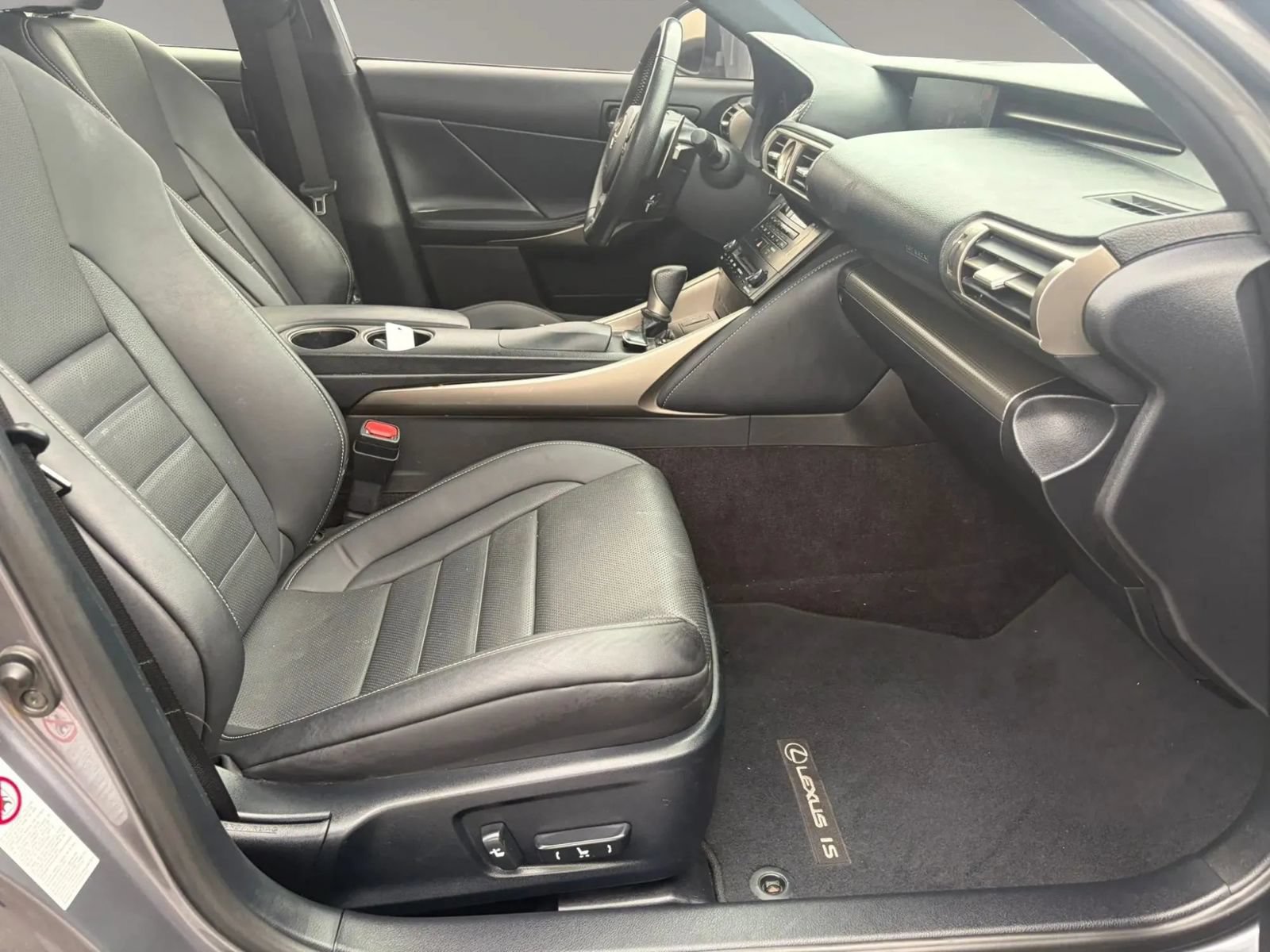 Used 2014 Lexus IS 350 AWD w/ F Sport Package image 34