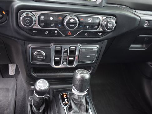 Used 2021 Jeep Wrangler Unlimited Sport w/ Sun And Sound Package image 22