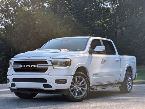 Used 2021 RAM 1500 Laramie w/ Sport Appearance Package RWD image 4
