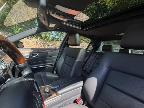 Used 2014 Mercedes-Benz E 350 4MATIC Sedan image 15