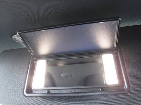 New 2025 Jeep Grand Cherokee L Limited w/ Black Appearance Package image 39