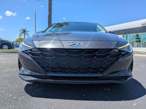 Used 2021 Hyundai Elantra SEL FWD image 9