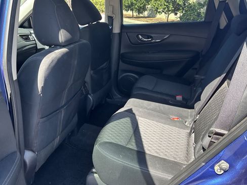 Used 2020 Nissan Rogue SV FWD image 5