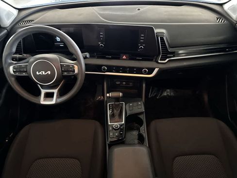 Used 2025 Kia Sportage LX AWD/4WD image 23