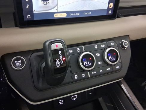 Used 2021 Land Rover Defender 90 S image 13