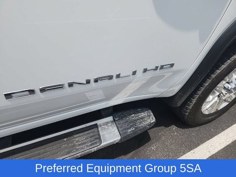 Used 2020 GMC Sierra 2500 Denali w/ Denali Ultimate Package AWD/4WD image 19