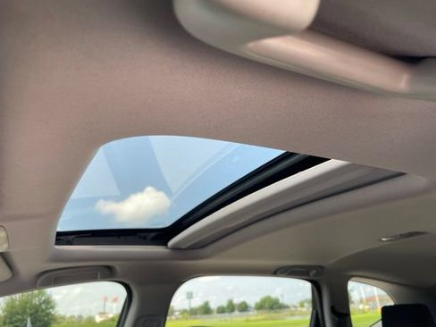 Used 2019 Honda CR-V EX image 9