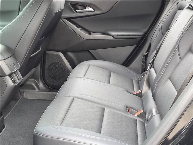 Used 2025 Chevrolet Equinox LT w/ Convenience Package II FWD image 13