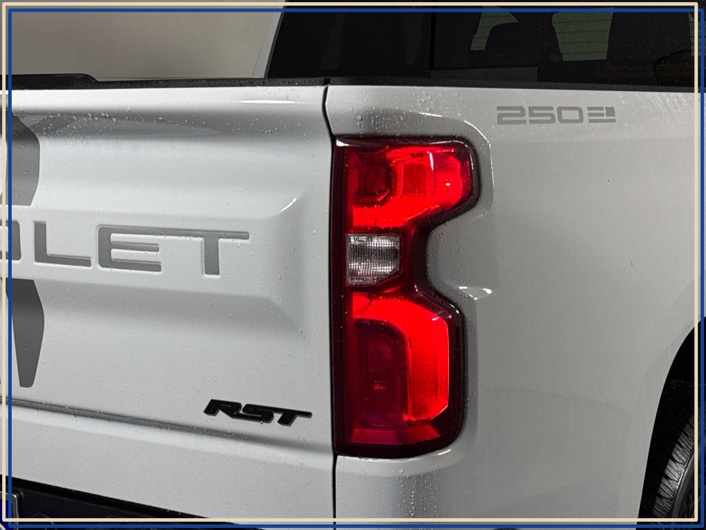 New 2026 Chevrolet Silverado 1500 RST AWD/4WD image 9