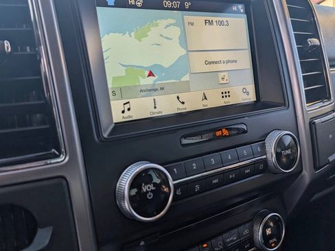 Used 2018 Ford Expedition Platinum AWD/4WD image 22