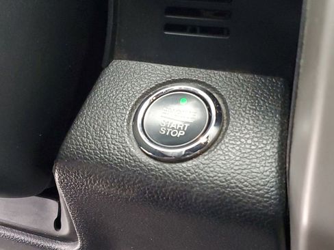 Used 2015 Ford F150 Lariat image 16