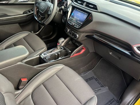 Used 2023 Chevrolet TrailBlazer RS w/ Sun and Liftgate Package image 20