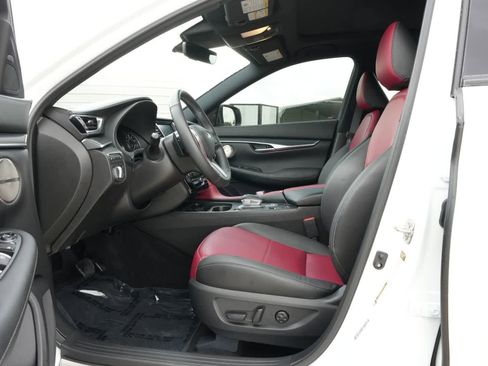 Certified 2025 INFINITI QX50 Sport AWD/4WD image 17