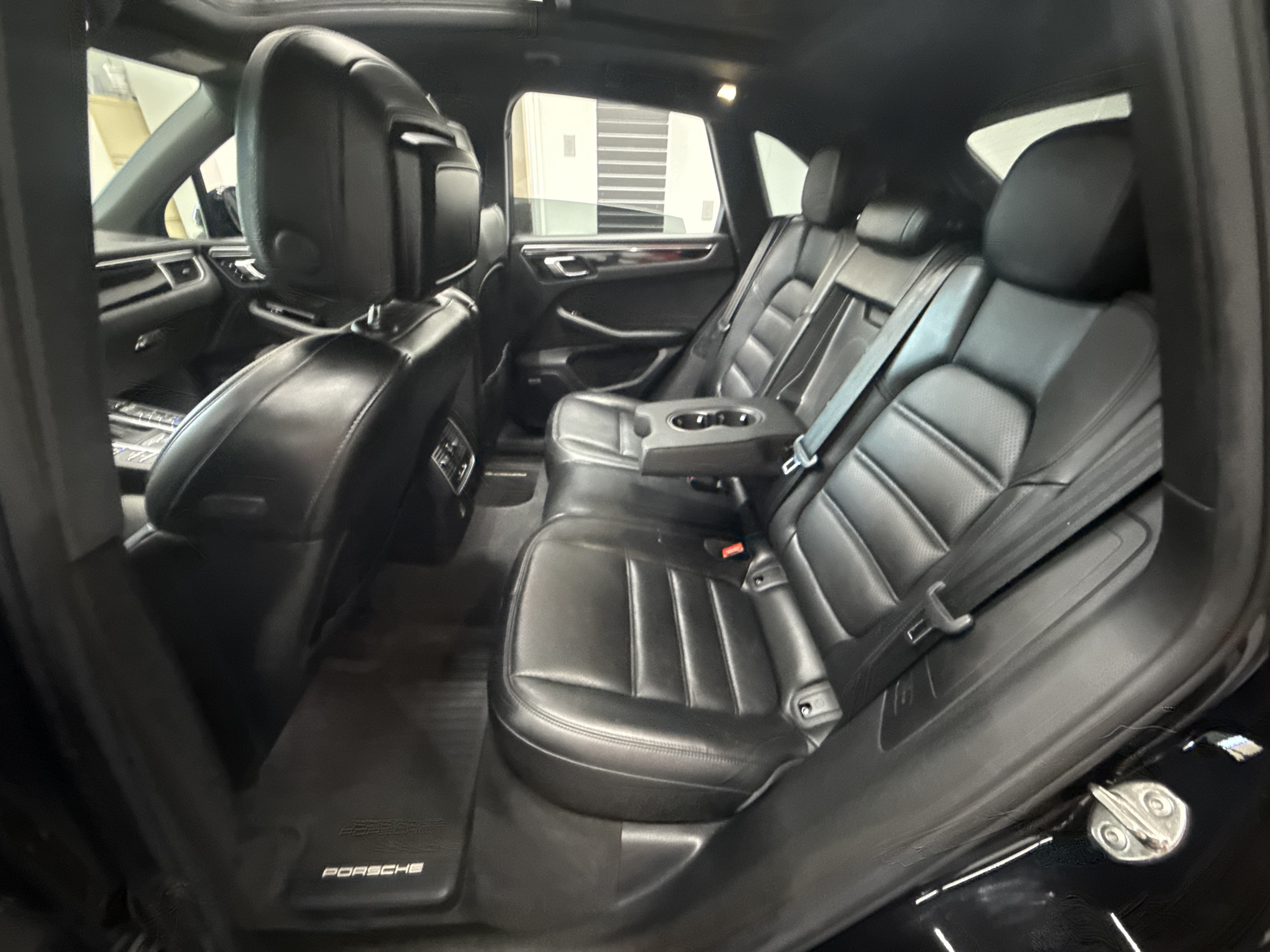 Used 2018 Porsche Macan S AWD/4WD image 24