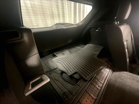 Used 2024 Chevrolet TrailBlazer RS w/ Driver Confidence Package image 17