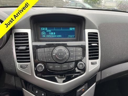 Used 2014 Chevrolet Cruze LT FWD image 12
