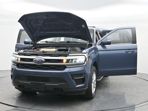 Used 2022 Ford Expedition XLT image 44
