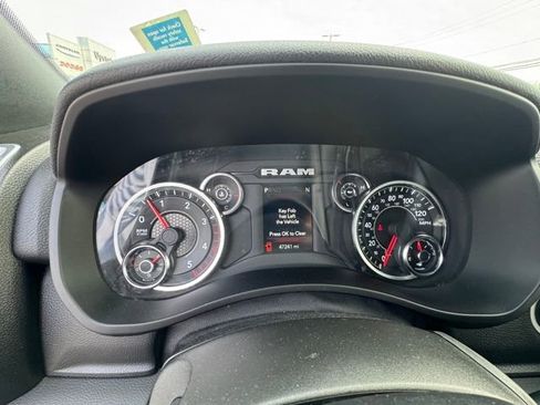 Used 2024 RAM 3500 Big Horn image 12