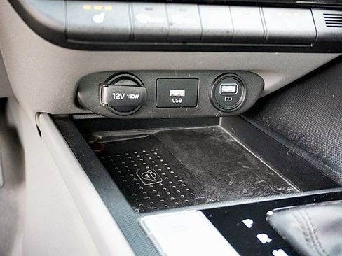 Used 2021 Hyundai Elantra SEL w/ Convenience Package image 27