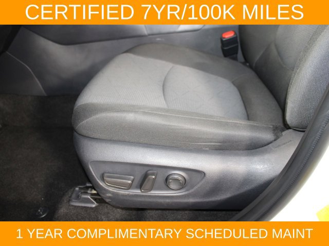 Used 2025 Toyota RAV4 XLE FWD image 18