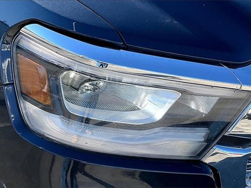 Used 2019 RAM 1500 Laramie image 33