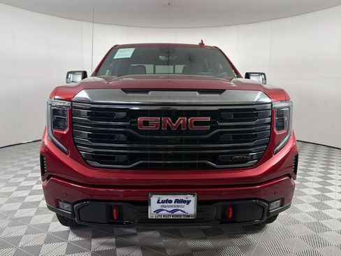 Used 2024 GMC Sierra 1500 AT4 w/ Technology Package AWD/4WD image 6