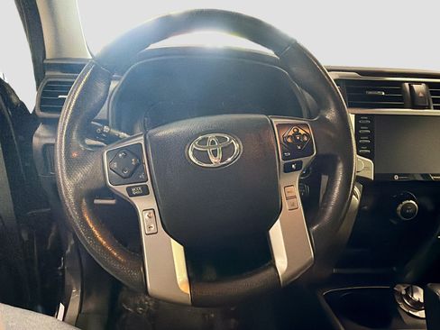 Used 2021 Toyota 4Runner SR5 AWD/4WD image 17
